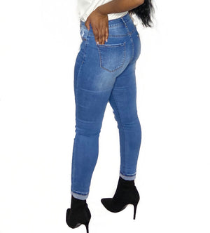 Highly Distressed - Jeans