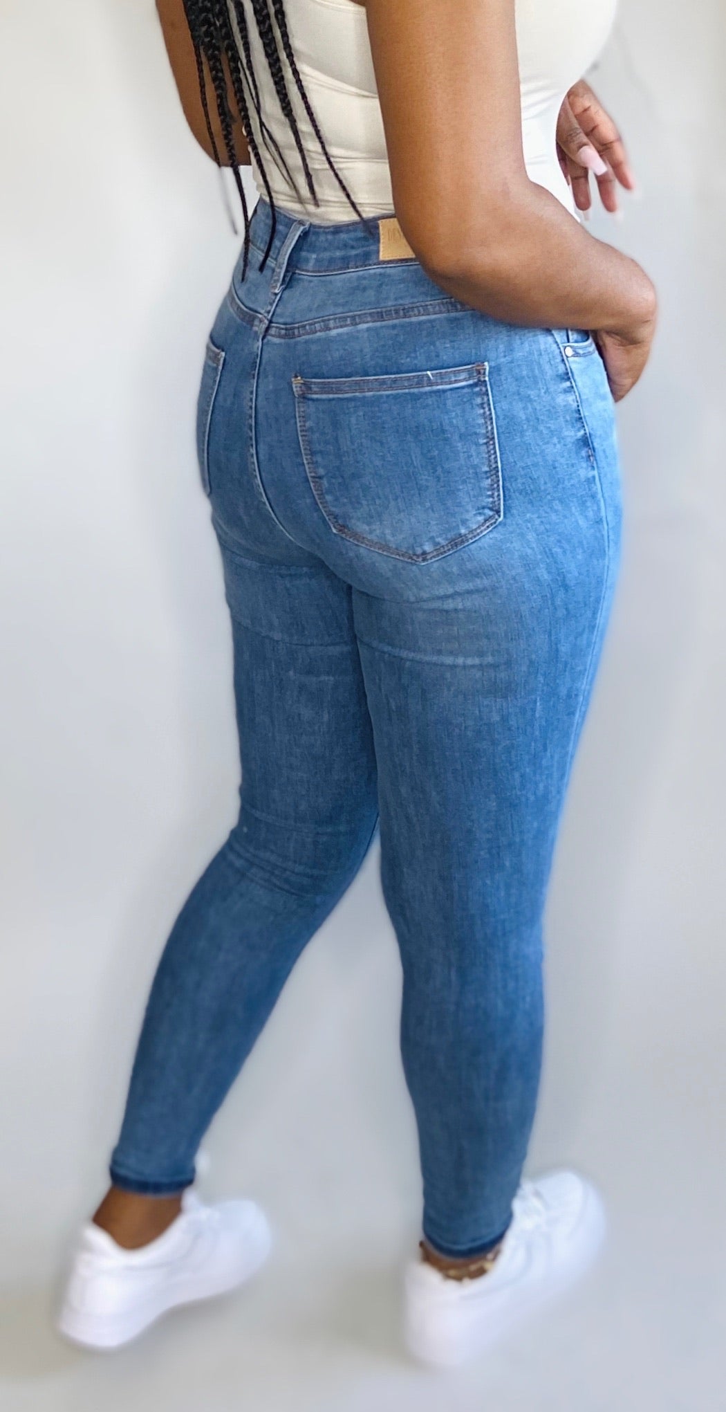 Keep It Cute - High Waisted Jeans